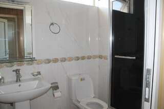 Апарт-отели Hotel Villa Oasis Кобулети Апартаменты с 3 спальнями-11